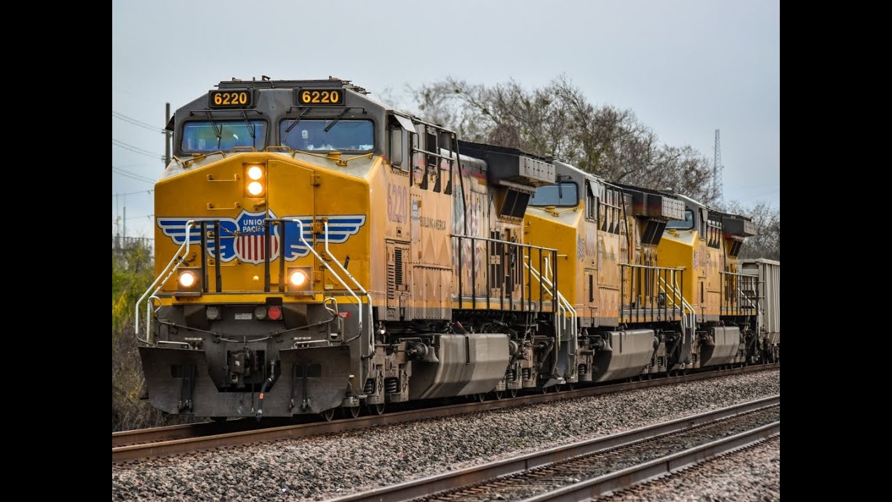 UP 6220 Leads a 3x1 Loaded Rock Train (Rosenberg, Tx) with Repainted/Rebuilt C44's!