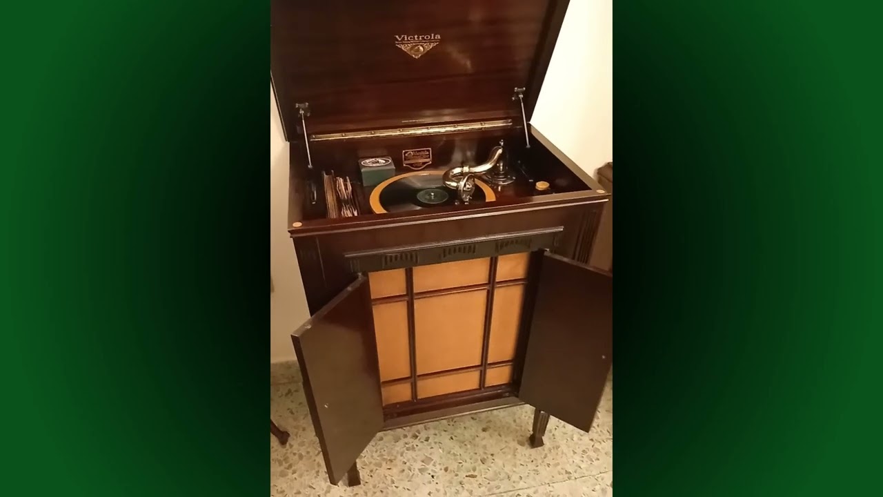 LA CANZONE DELLE MOSCHE » Trío Lescano (1936)