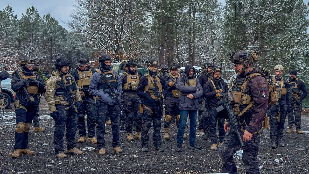 Karda Airsoft Savaşı! Epik Kar Oyunu Vlog