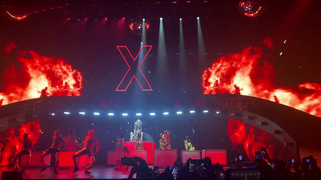 Christina Aguilera “The Xperience” Opening Night 3