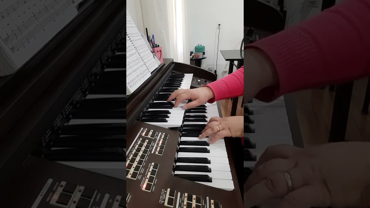 Hino 353 (69 BPM) 