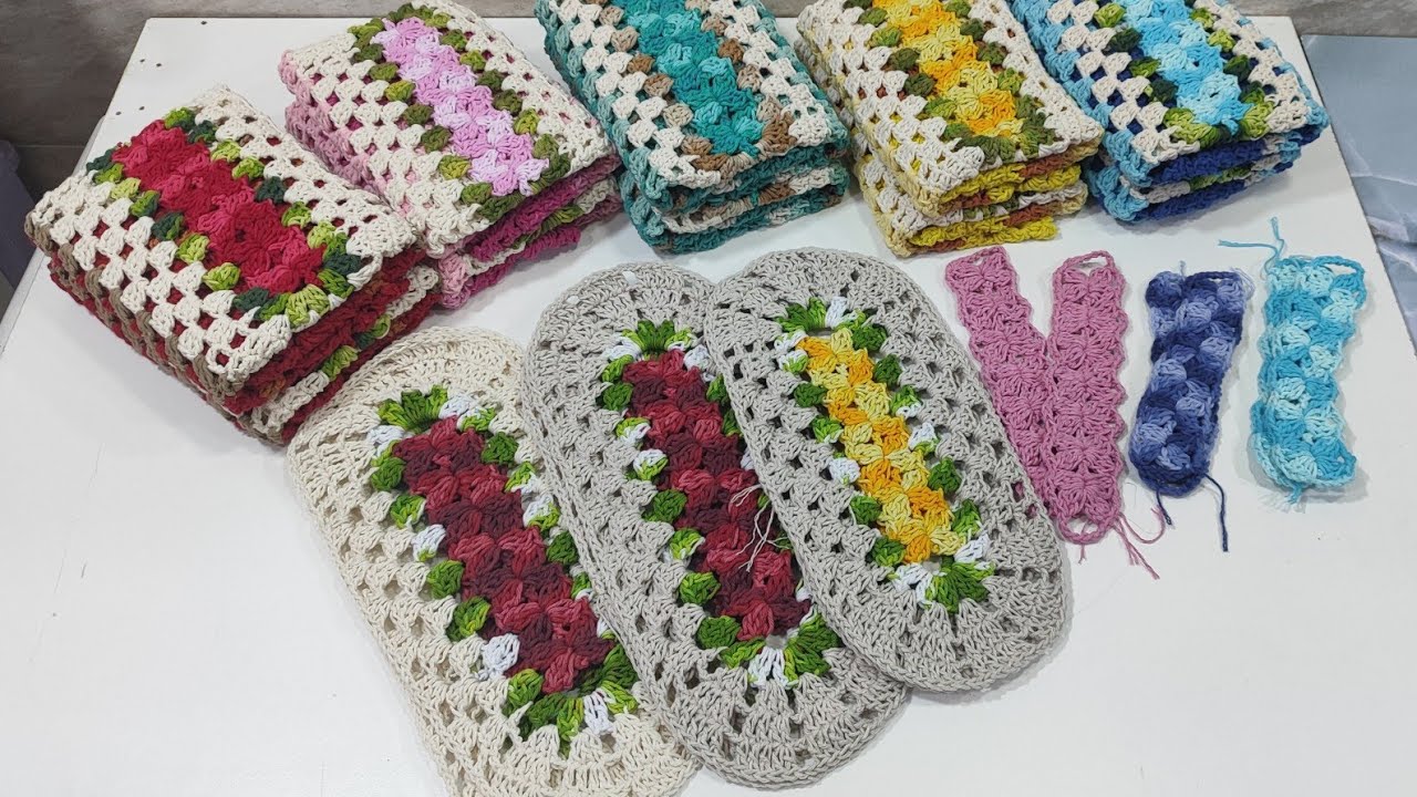 Produção de 5 pares de tapetes em crochê @Biacrocherevendas , venha ver essas combinações.