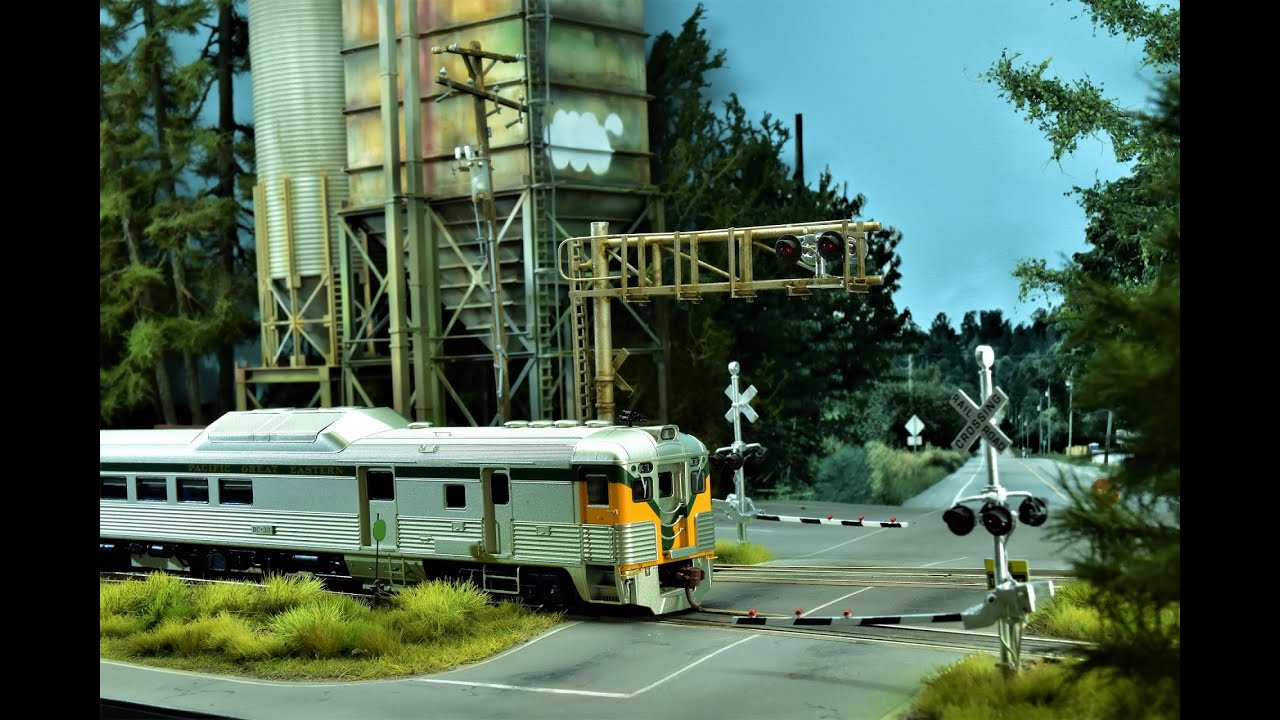 Model Train Review | Rapido RDC-3 PGE/BC-33 
