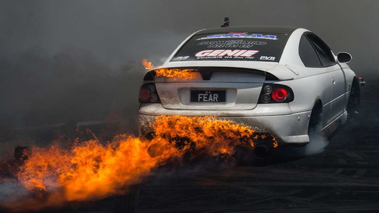 БЕЗУМИЕ ВЫГОРАНИЯ на Summernats 29