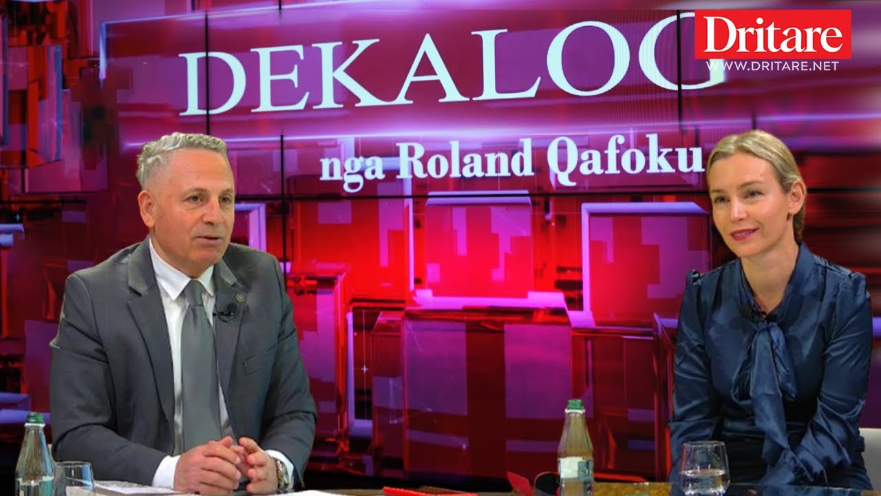 Jam e majtë! A do të bëhet kryeministre? Flet Lea Ypi! | Dekalog nga Roland Qafoku