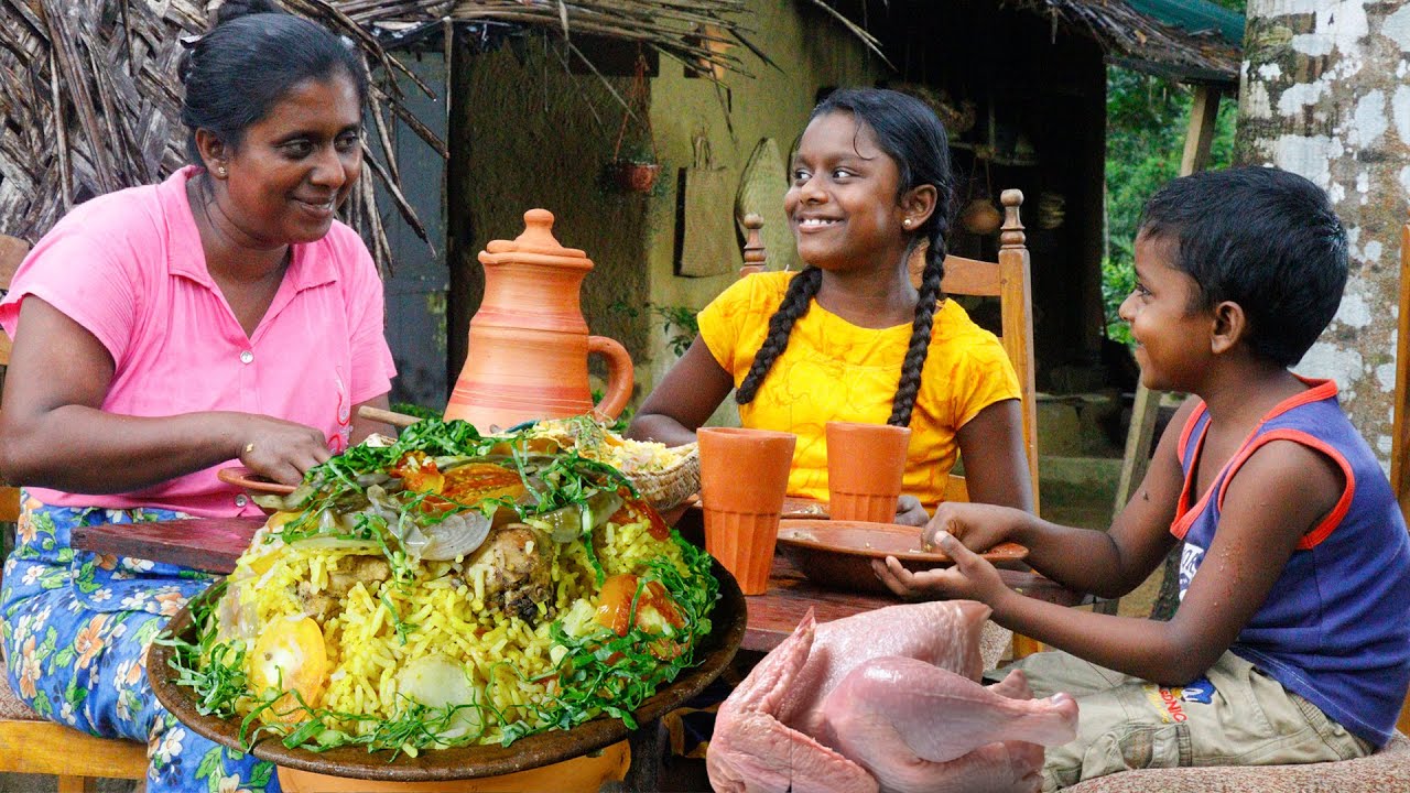chicken maqluba rice ...I give my children Maqluba rice as a special meal. .village kitchen recipe