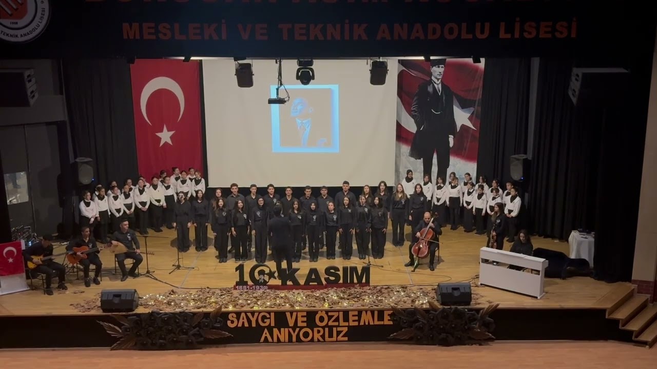Esenyurt Sezai Karakoç Anadolu Lisesi Öğrencileri ~ Mustafa'm #10kasım1938 #atatürk 