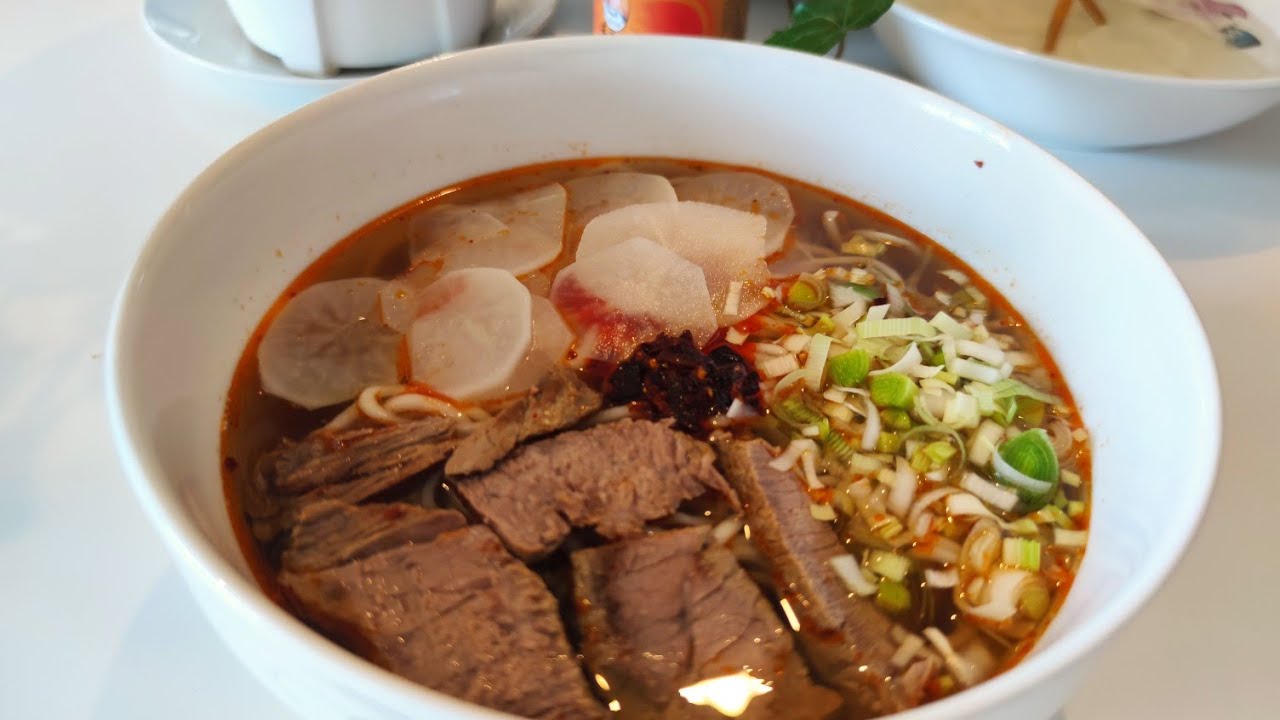 وصفة حساء اللحم بالنودلز الصينية / beef noodles soup
