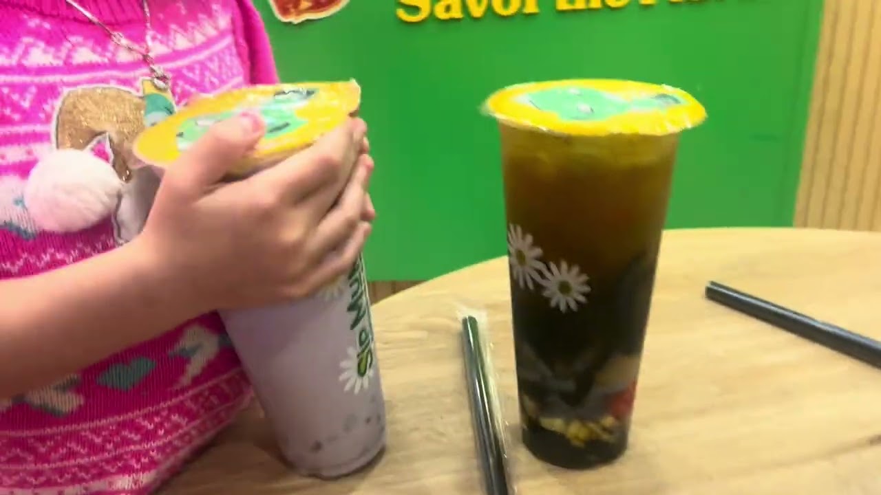 Sip Munch for Boba Night with Crystal & Evelyn #boba #waffle #food #love 