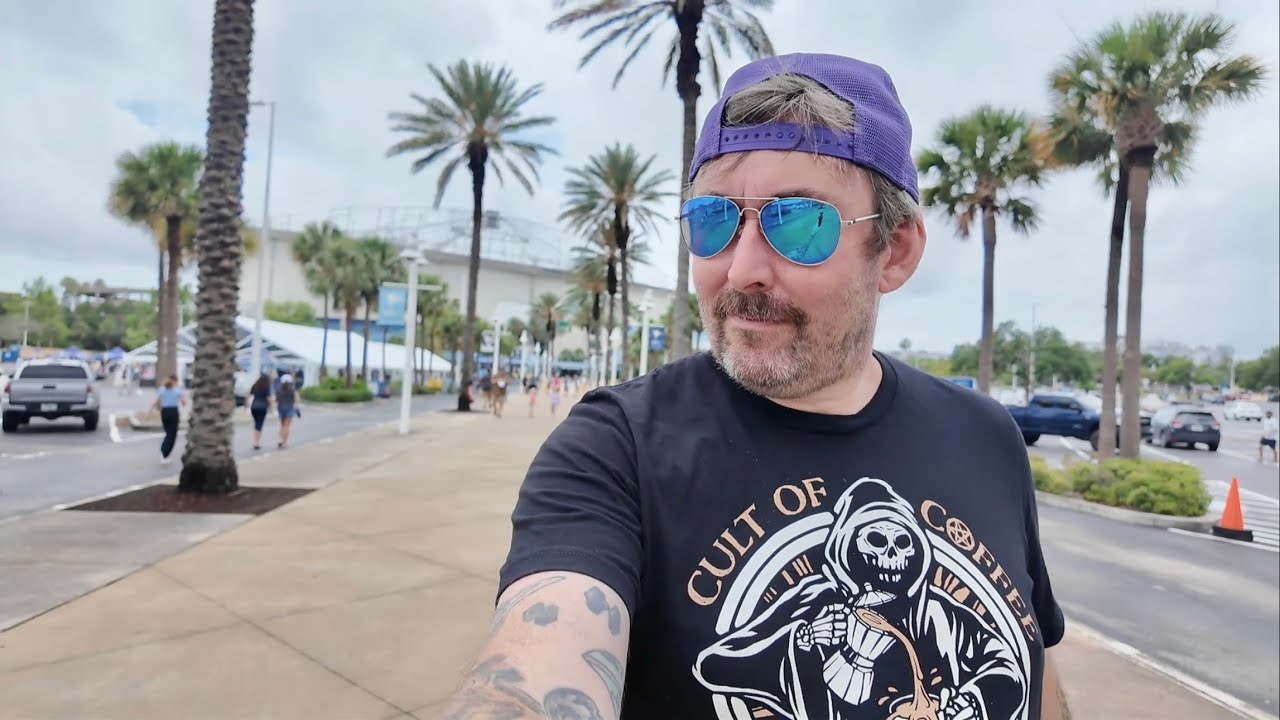 A Wasted Trip To Tropicana Field Yard Sale - Day In Downtown St Pete / Planet Retro & Oddities Expo