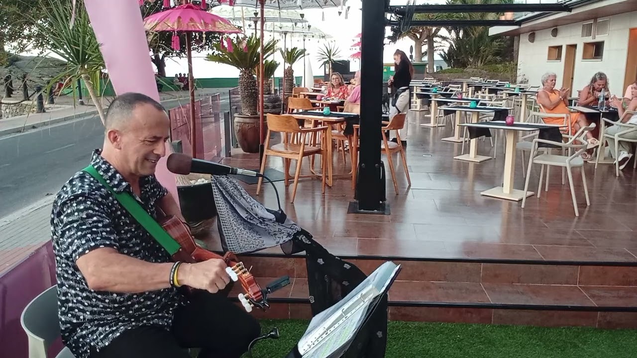 En concierto🎸 ...guitarra fácil con Método TAMAYO 🎸