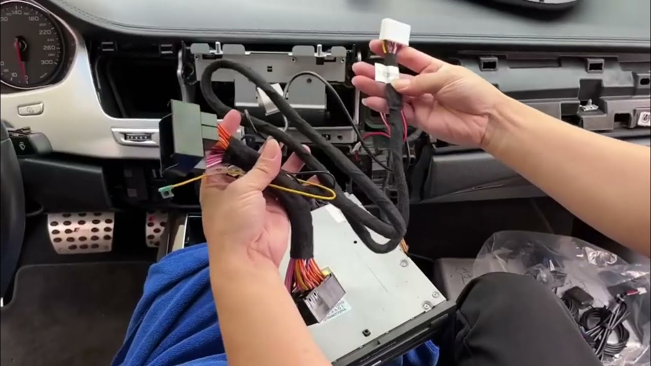 Установка андроїд магнітоли на Audi A8. Installing an Android radio on the Audi A8.