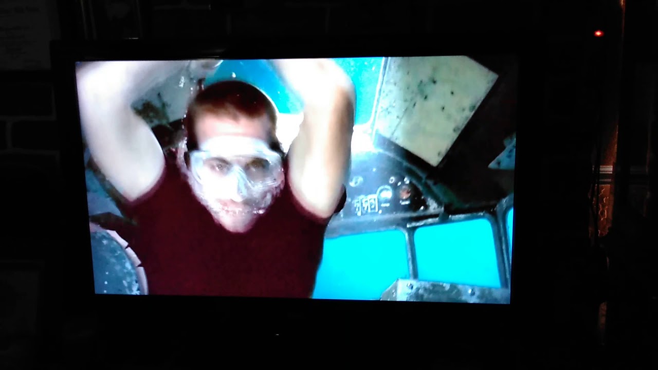 Into The Blue (2005): Shark Attack + Explosion Scene