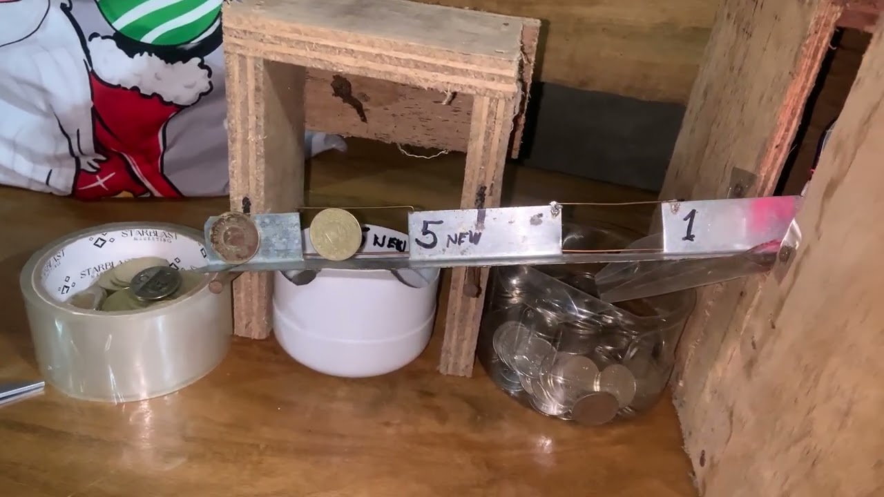 Coin separator and coin counting machine
