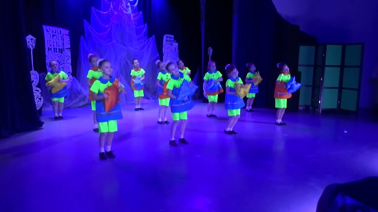 Танцевальный коллектив 