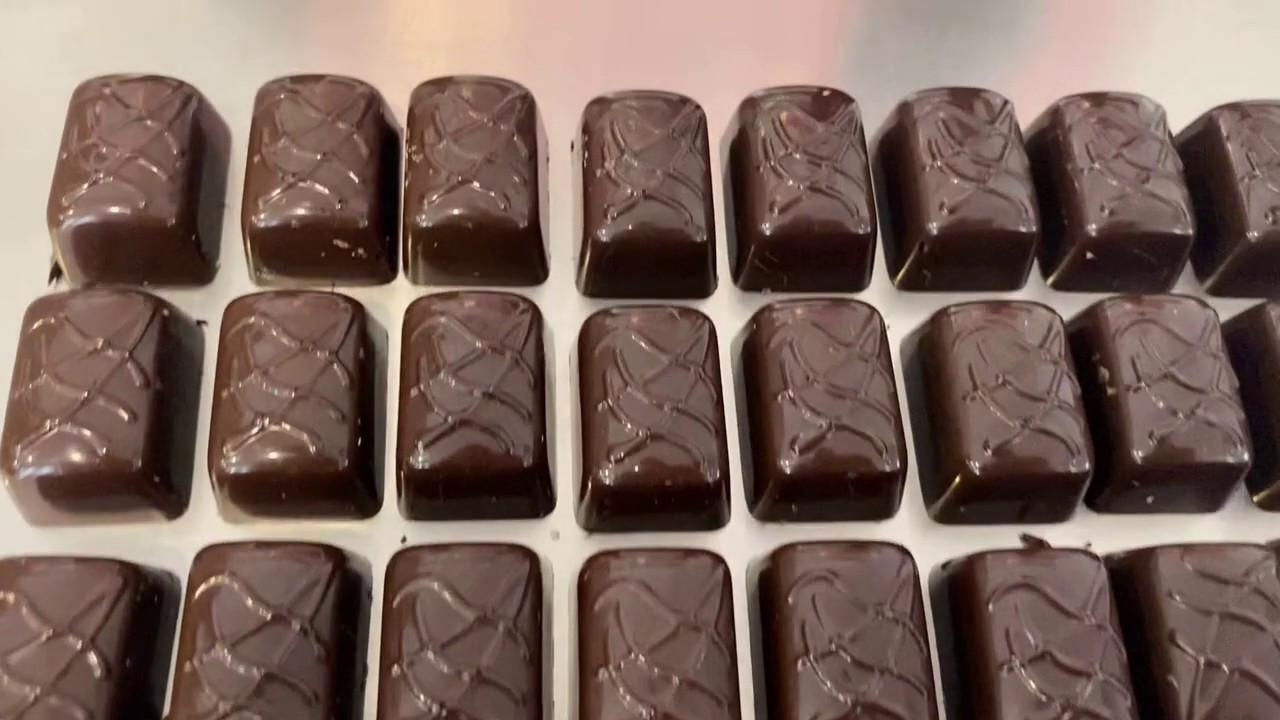 ChocoMan 30 Chocolate Melting Tempering Moulding Machine | Make Chocolates India from Mangharam