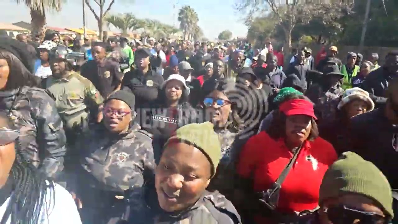 Duduza residents demand the call for the dismissal of the station commander