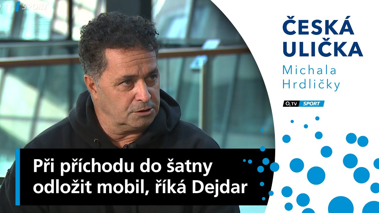 Dejdar o výchově mládeže: Při příchodu do šatny odložit mobil