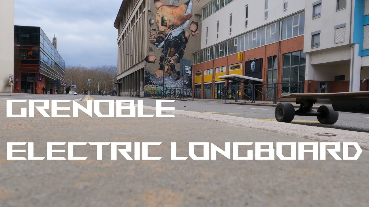 GRENOBLE en skate électrique  ELWING  1/2