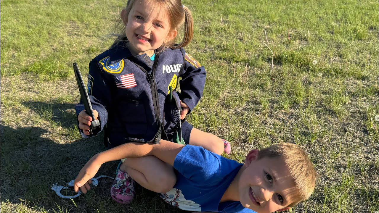 May 2025 - Hayes & Harlow Clips