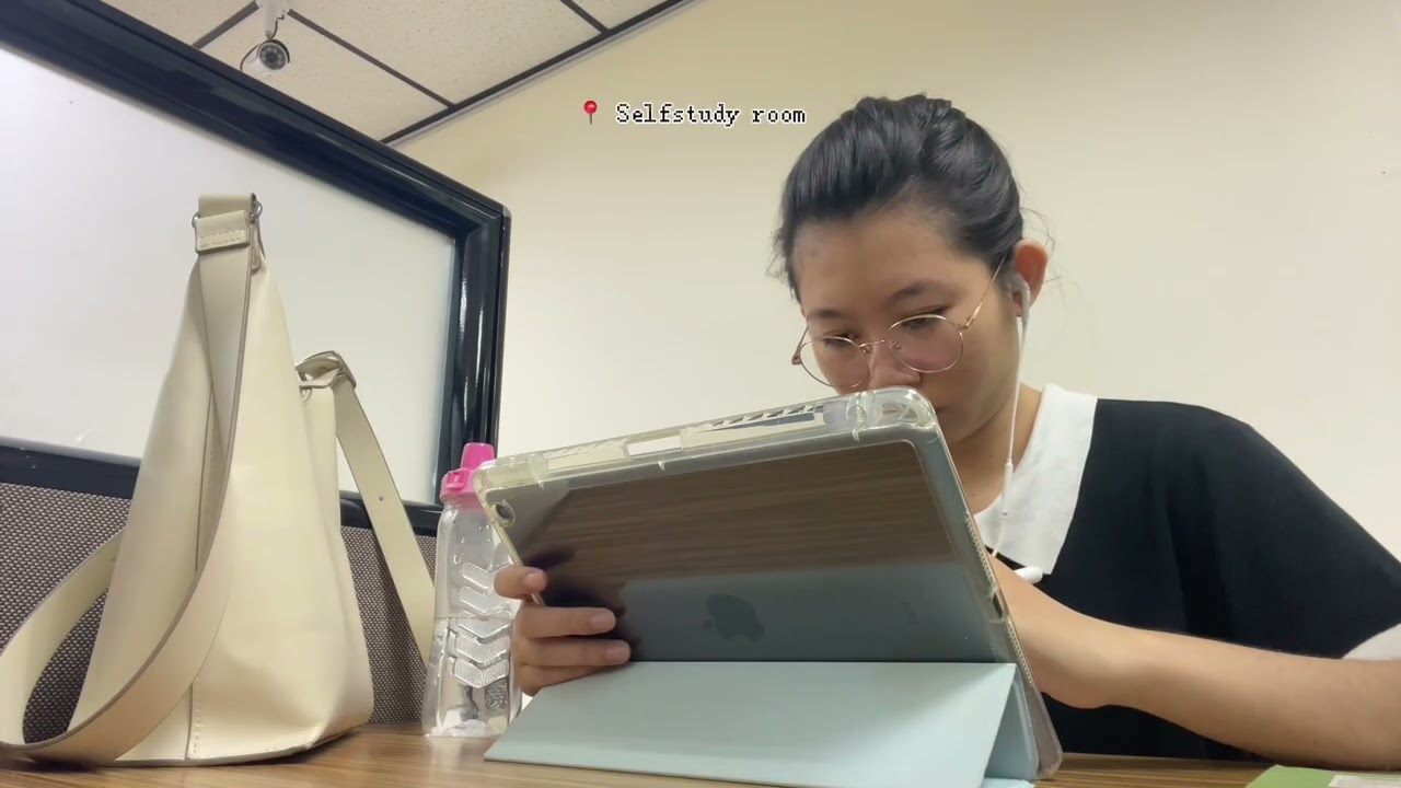 [Kaohsiung Medical University]🌸 Little Moments at KMU campus!
