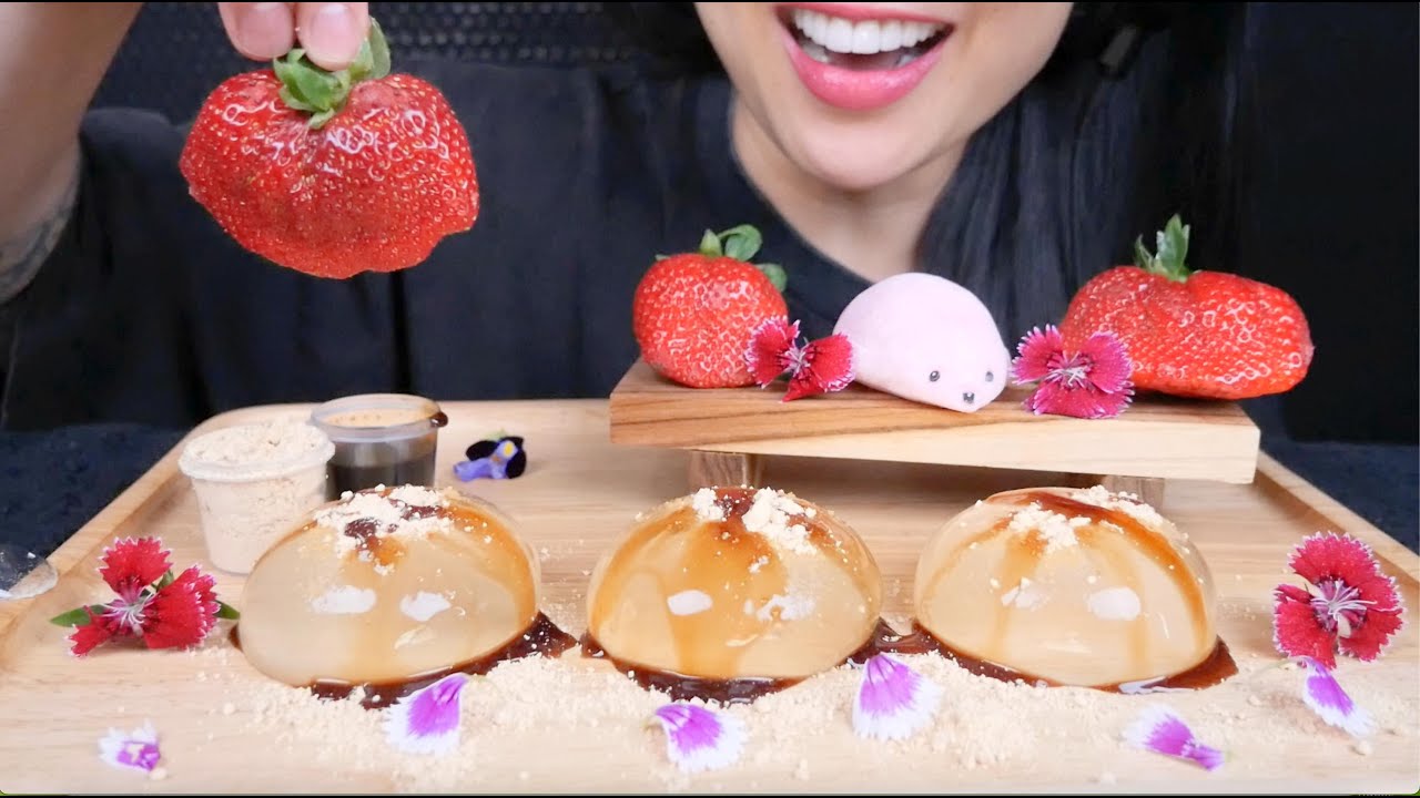 RAINDROP JELLY + MOCHI + GIANT STRAWBERRY (ASMR EATING SOUNDS) LIGHT WHISPERS | SAS-ASMR