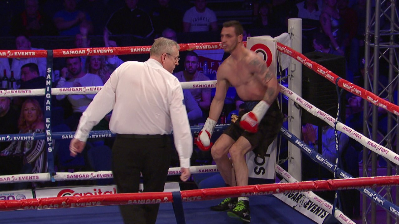 Tony Dixon v Mike Jones (Y Ffeit)