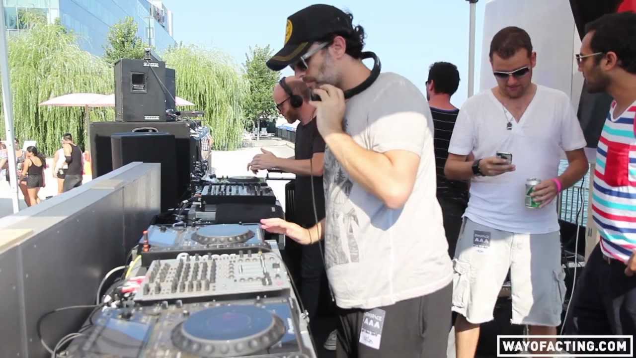 My Favorite Robot - WKD Beach Party - WAY OF ACTING