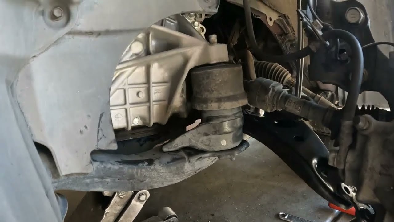 2015 TOYOTA Camry Front Lower Control Arms   Made with Clipchamp