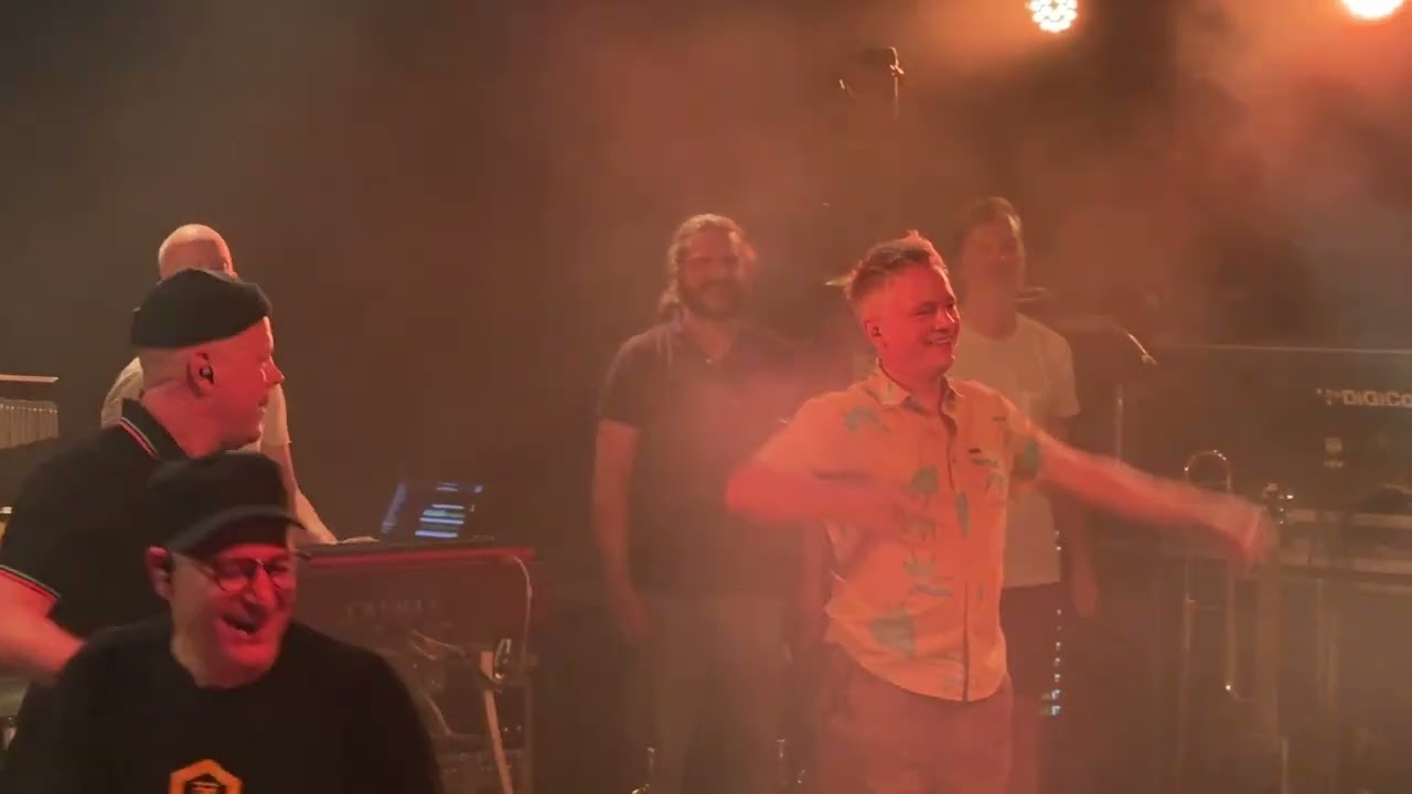 Fettes Brot - An Tagen wie diesen - Live @ Markthalle, Hamburg - 08/2023 (Erster Abend)