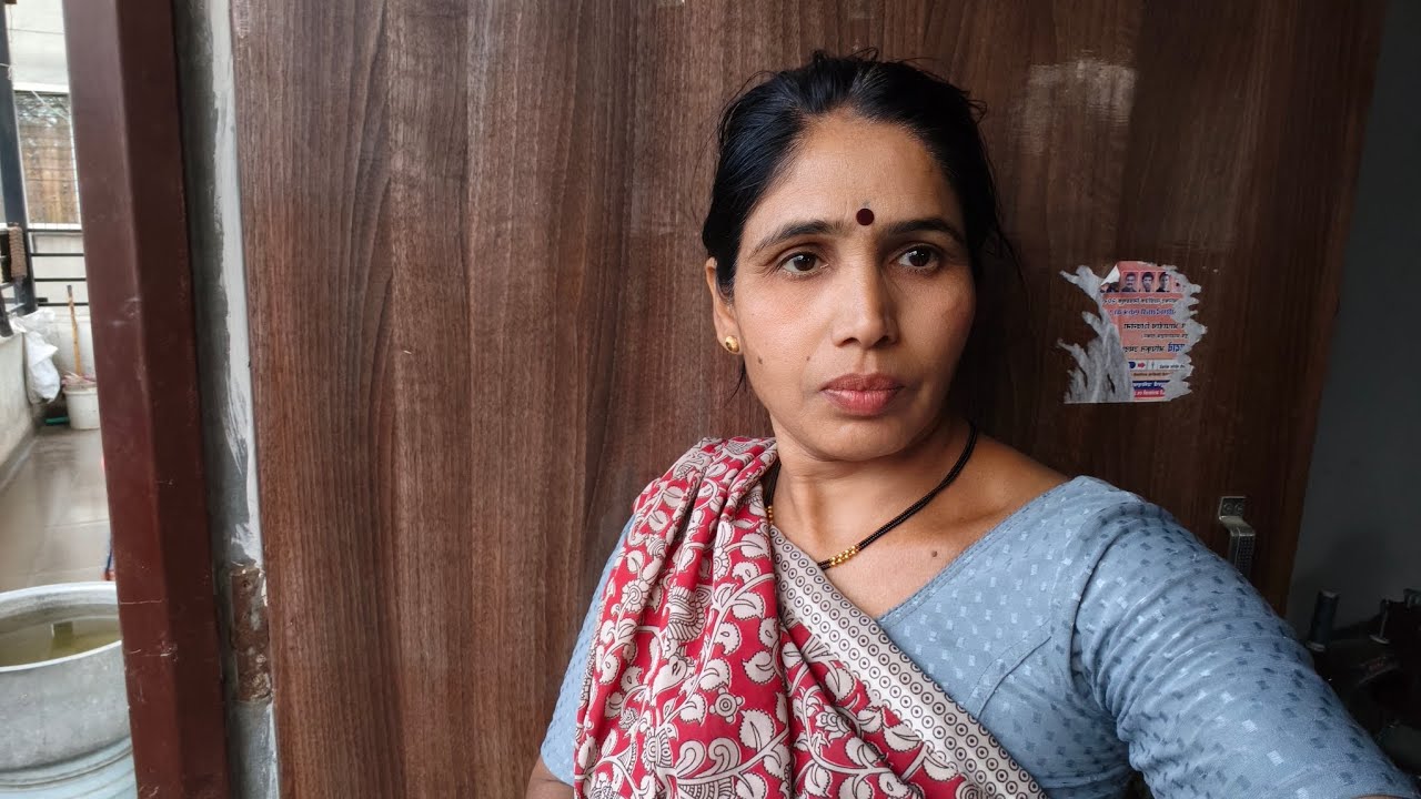 बघ आज मी माझा नवरा सोबत खूप भांडण केले 🤦🙆 एका फाईट मध्येच पडला खाली 