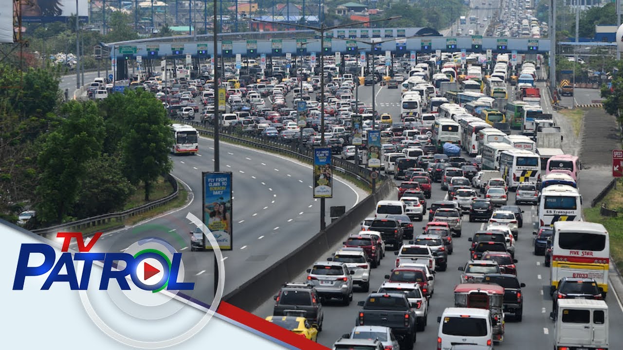 Bugso ng mga sasakyan sa mga expressway inaasahan hanggang Enero 3 | TV Patrol