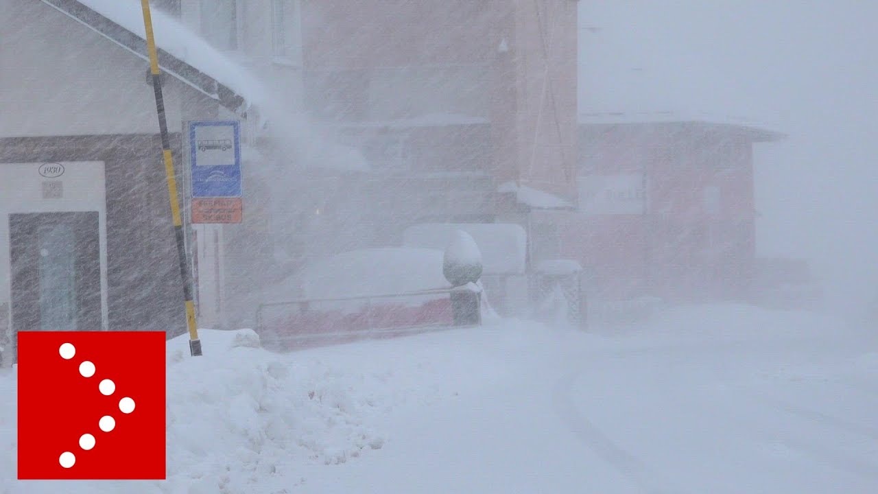 Passo Rolle nella bufera: già oltre 40 cm di neve al suolo