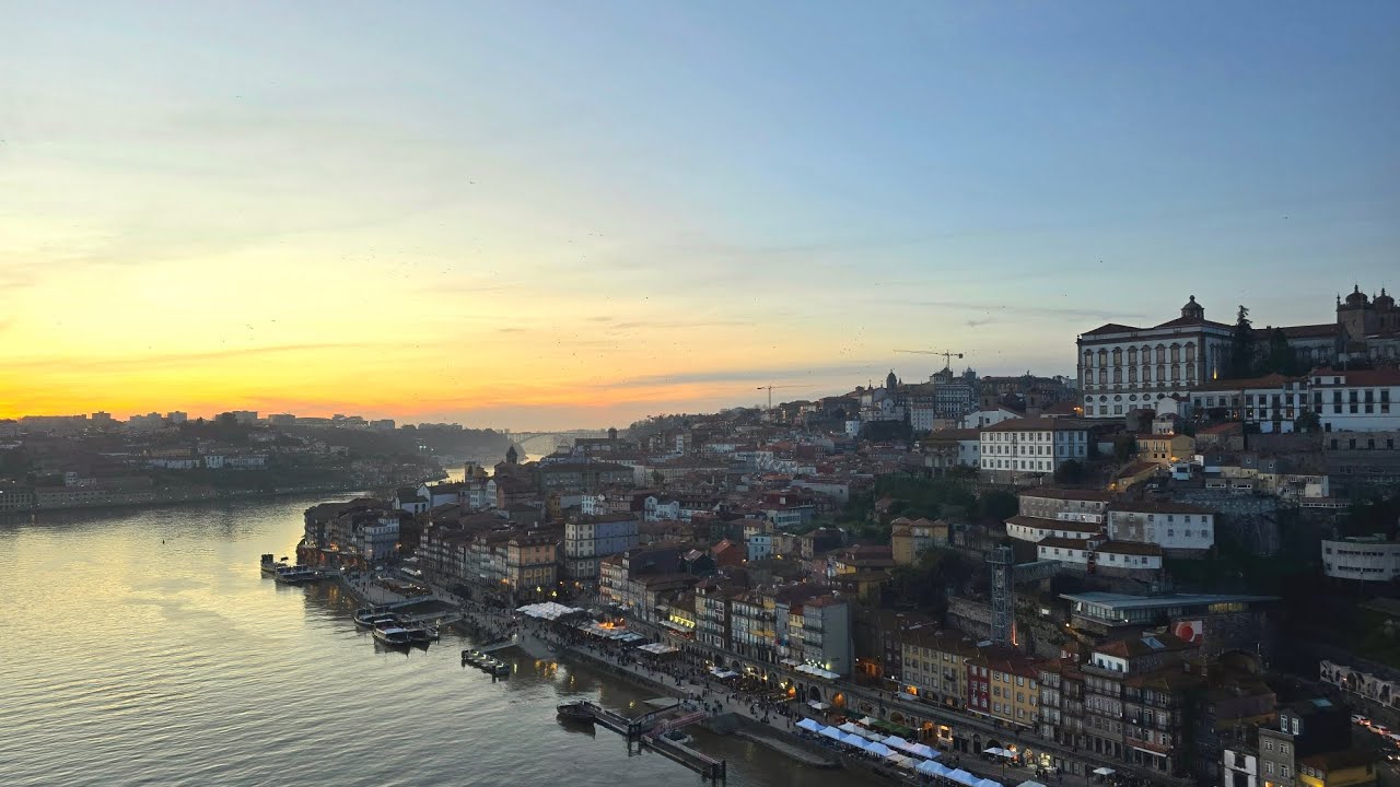 Do Porto a Gaia pela Ponte Luís I | Pôr do sol no Jardim do Morro. February 22, 2026 #porto #gaia 