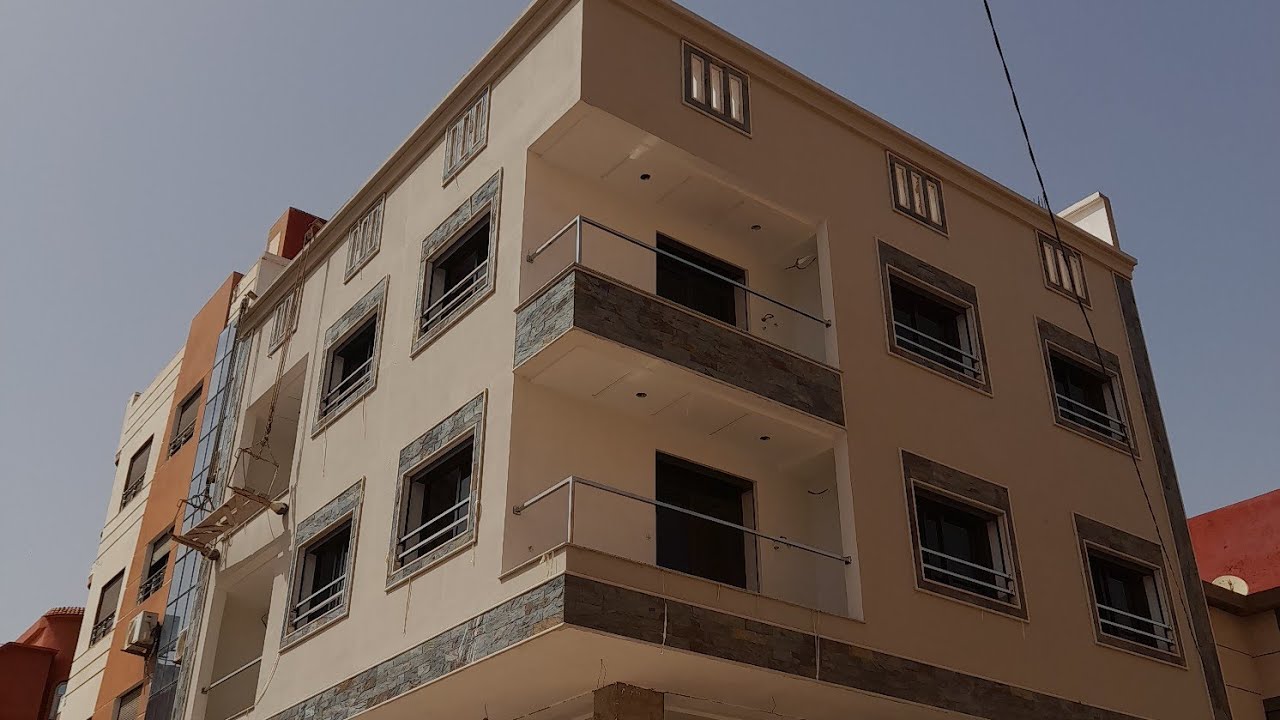 شقق فاخرة ولفنسيون روعة الزليج  والرخام والصباغةو الانوكس والالمنيوم الزجاج 