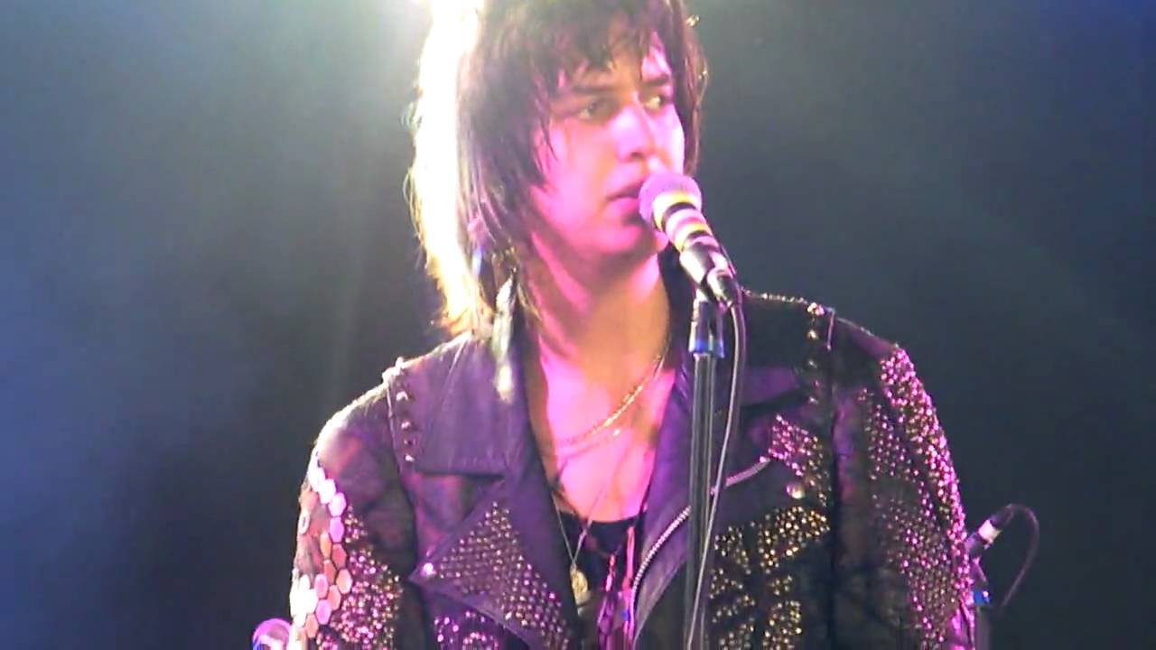 Julian Casablancas - I'll Try Anything Once - Coachella 2010