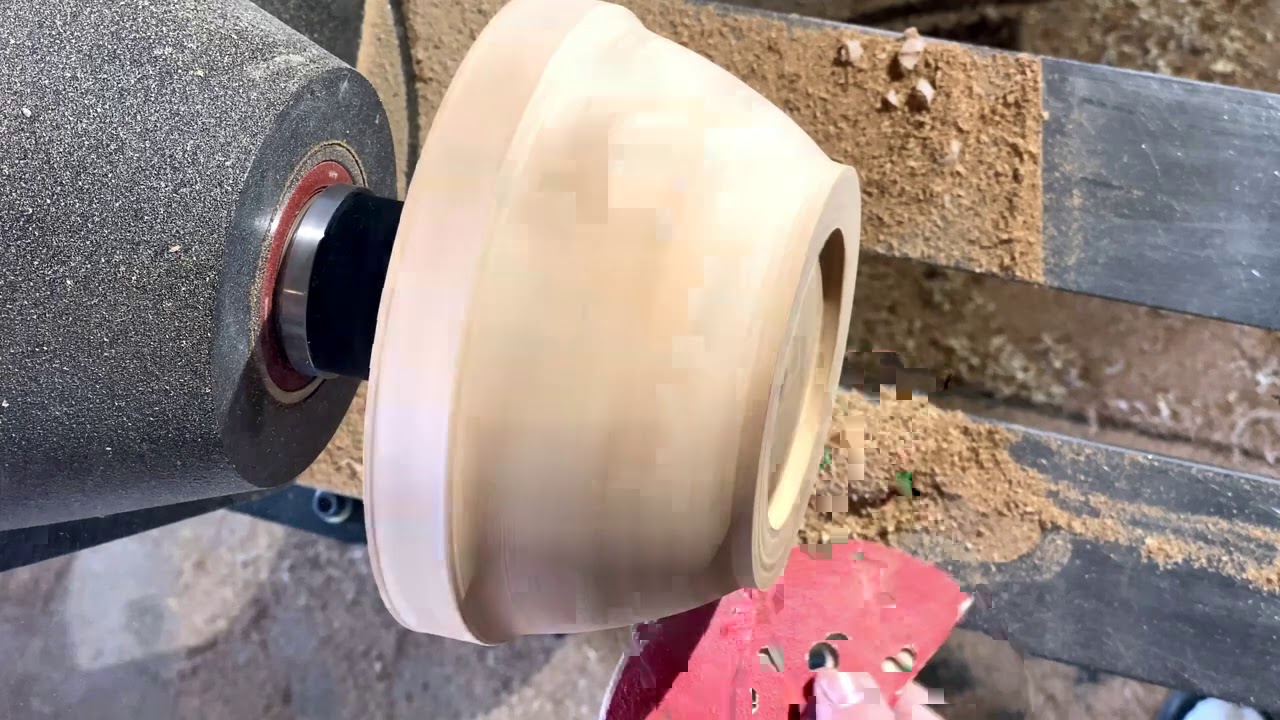 Woodturning - Elm Bowl with Dyed Rim