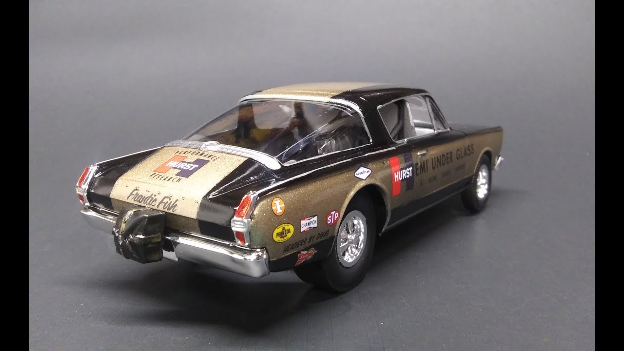 1966 Plymouth Barracuda Hurst Hemi Under Glass 1/25 Scale Model Kit Build Review AMT1153