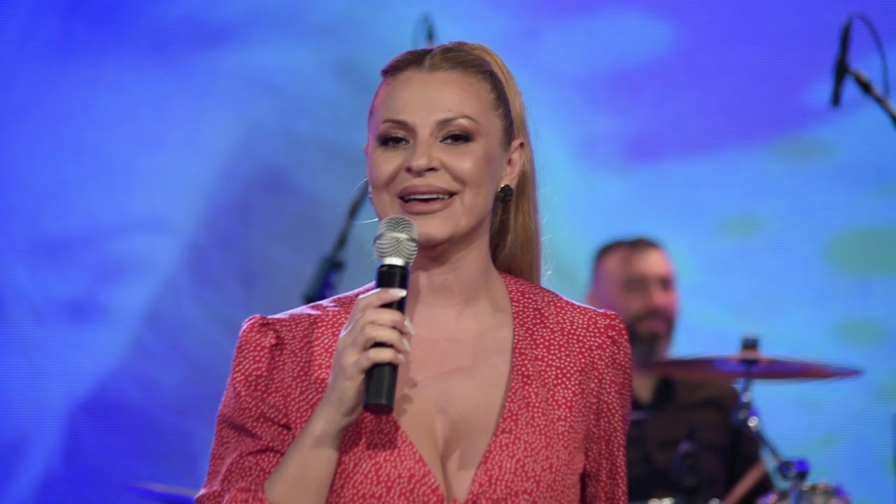 Elena Velevska - Ovoj zivot ubav e (Art Studio Production Live TV Show)