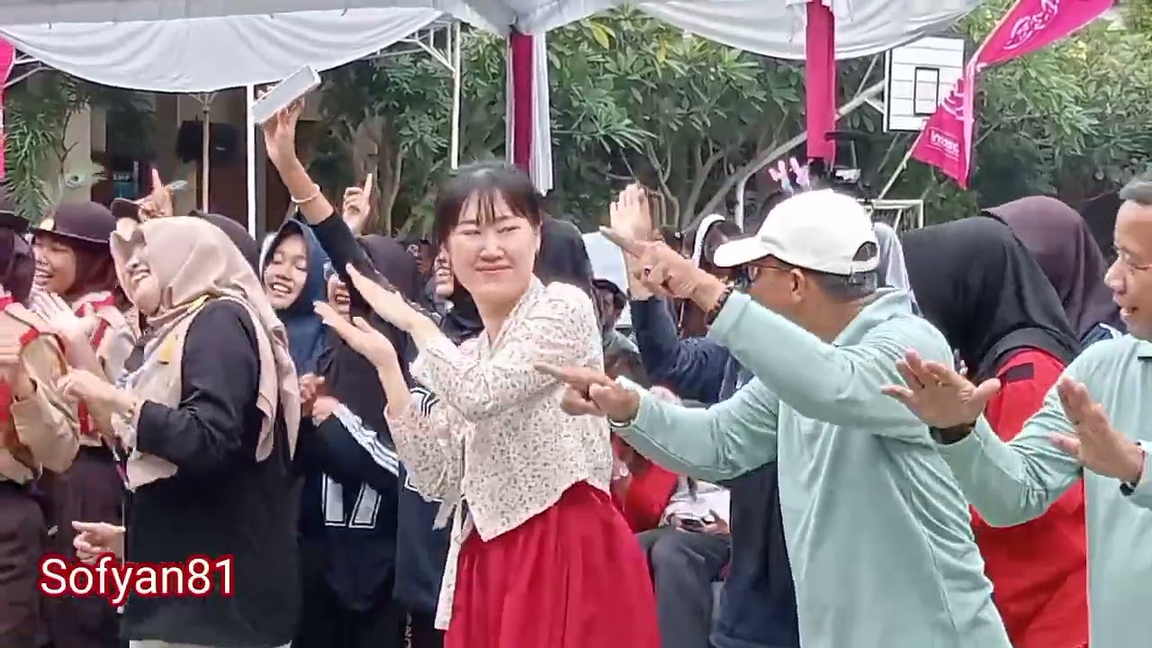 Kemeriahan Puncak Perayaan HUT ke-76 SMP Negeri 3 Surakarta 