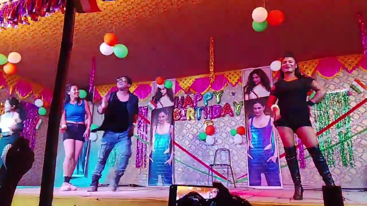 #Chura lete# surajapuri# murkhon# se# #Siliguri #upar# se Lage# anari#viral #video surajapuri# gana 