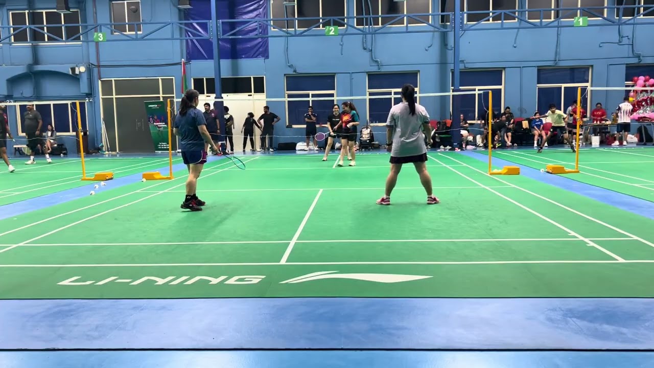 FF Friday Q🏸