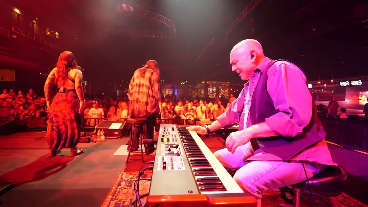 Jerry's Middle Finger - Money Honey (Live From Brooklyn Bowl Las Vegas)