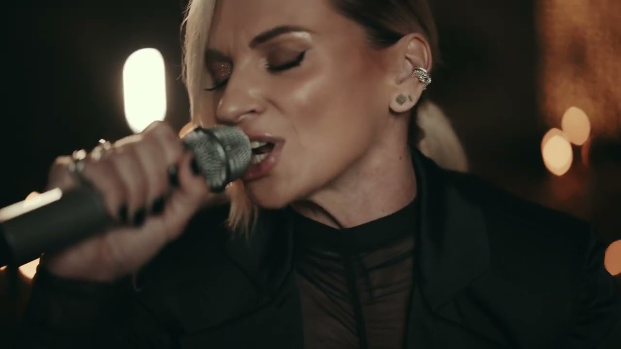 PAPARAZZO BAND - RIJEKA SUZA I NA NJOJ LAÐA (Cover)