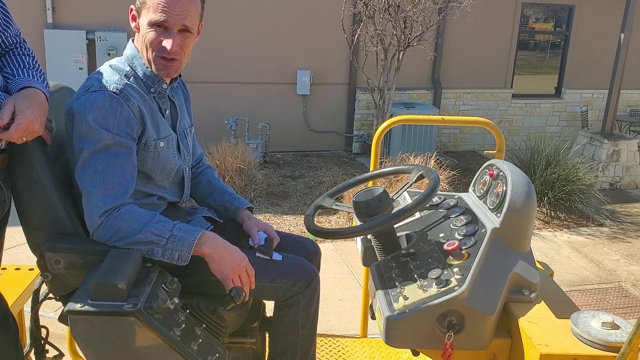 How to operate a Caterpillar RM300 Rotary Mixer | Reclaimer | Cat RM300 Mixer
