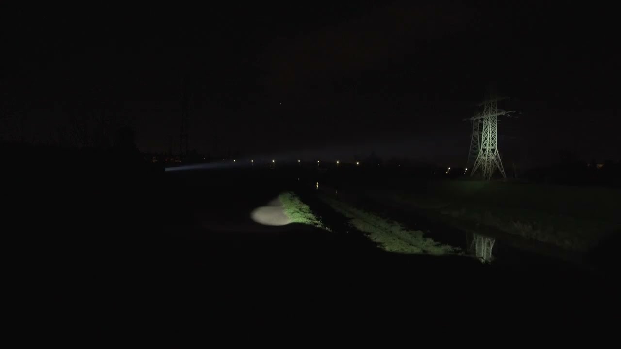 TrustFire T90R - SBT90.2 thrower, hunting flashlight [QUICK BEAMSHOTS]