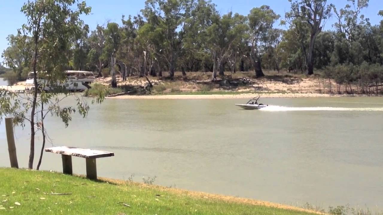 Caudo Vineyard-- life simple