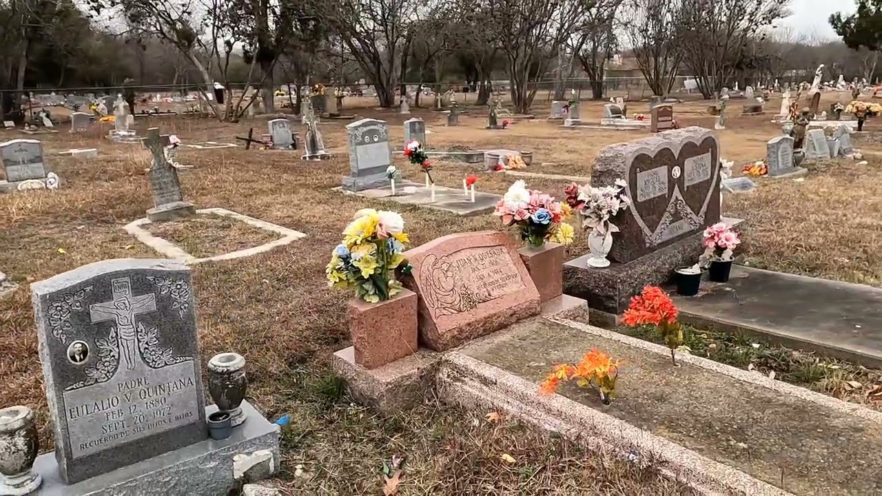 Wanderings at 3 Cemeteries.  A Fraternal, Uno Panteón & San Pedro's. Side by Side Converse Texas