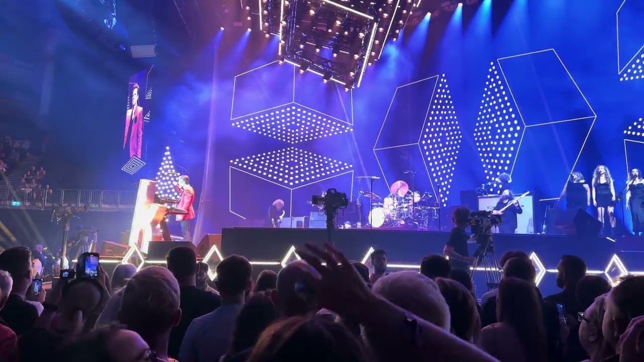 4|7|2024 - Bling (Confession of a King) - The Killers - Rebel Diamonds Tour - The O2 Arena - London