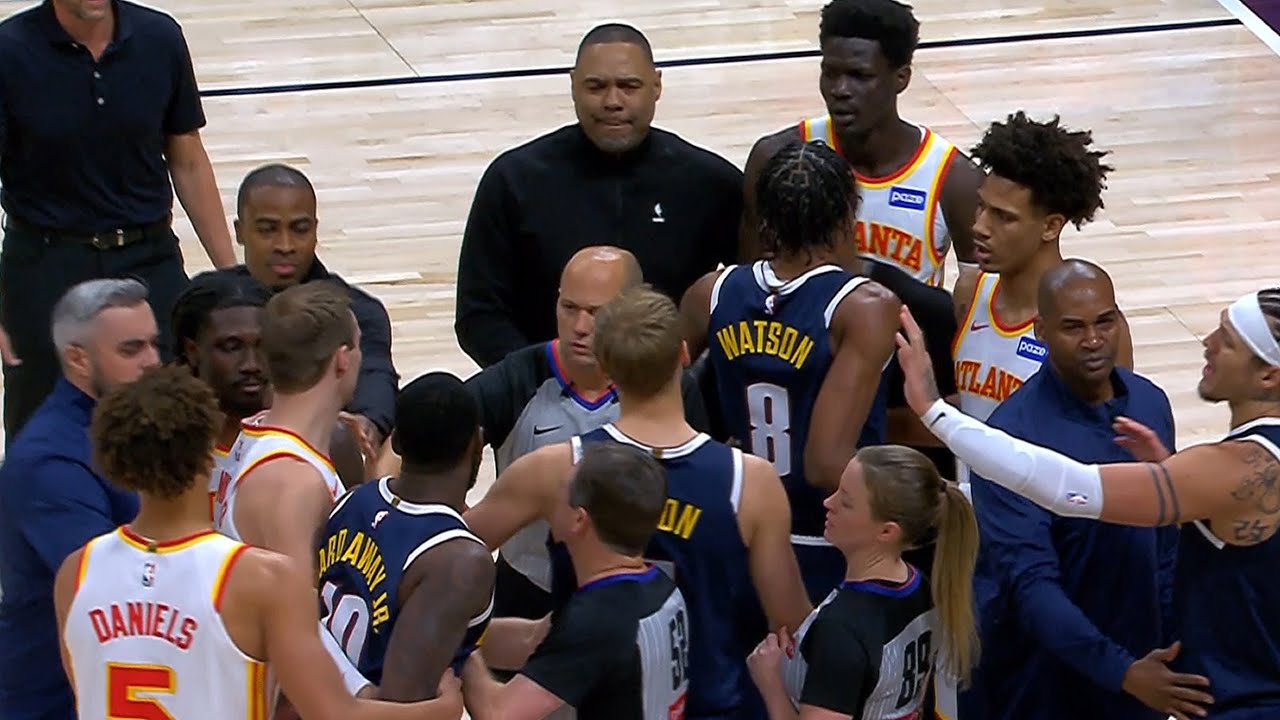 Hawks vs Nuggets Get CHIPPY After Gordon&rsquo;s SHOVE 😳